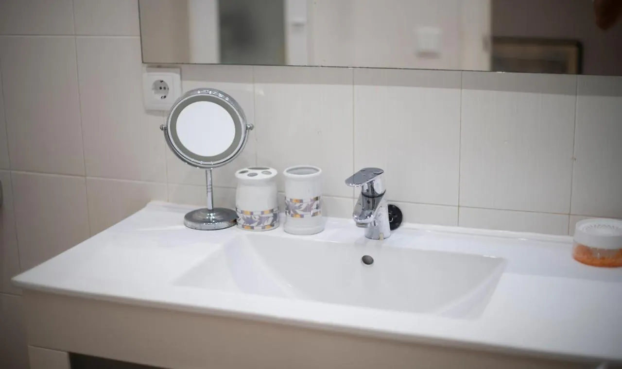 Tarracohomes, Th156 Casa Roser Familiar Y Con Piscina Compartida Tarragona Spain